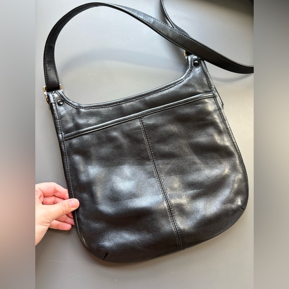 Giani Bernini Leather Flap Crossbody - Picture 4 of 11